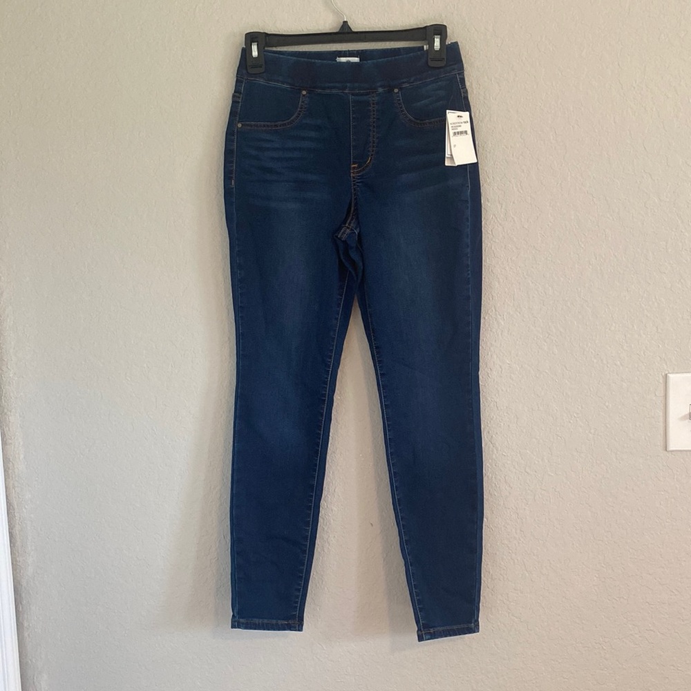 Midrise pull on skinnies
